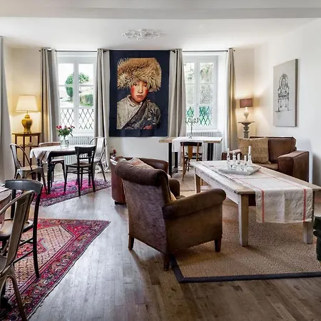Marguerite Et Table D Hotes De Charme Bed & Breakfast