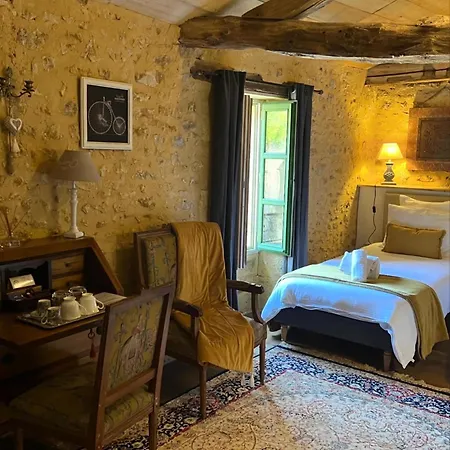 Marguerite Et Table D Hotes De Charme Bed & Breakfast *